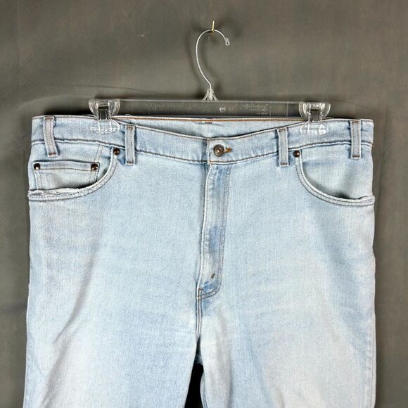 Levi's 540 Jeans Men's 40 X 34 Blue Denim Medium Wash 5-Pockets Straight Leg - Picture 2 of 9